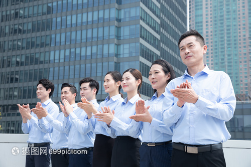 企業(yè)藍(lán)領(lǐng)團(tuán)隊(duì)鼓掌